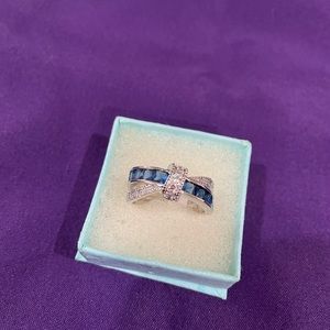 Women’s Ring NWOT